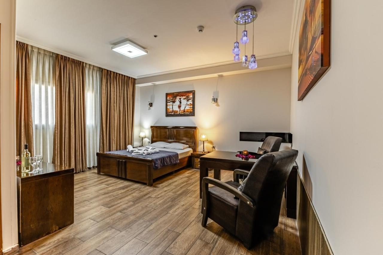 Hotel House Rishon Leziyyon Exterior photo